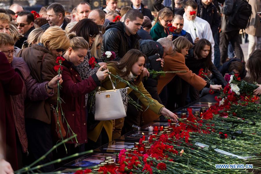 RUSSIA-MOSCOW-ST. PETERSBURG-SUBWAY-EXPLOSION-COMMEMORATION