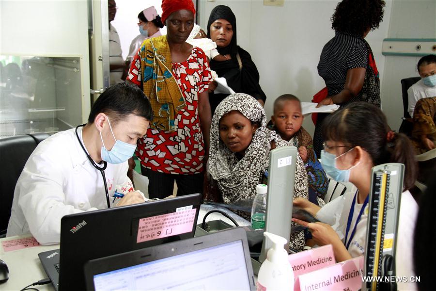 TANZANIA-DAR ES SALAAM-CHINESE NAVAL HOSPITAL SHIP-FREE MEDICAL SERVICES 