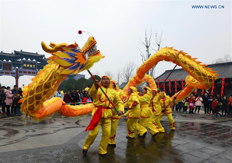#CHINA-SPRING FESTIVAL-DRAGON DANCE (CN)