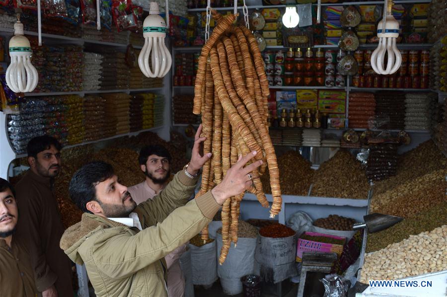 PAKISTAN-QUETTA-DAILY LIFE-DRY FRUITS