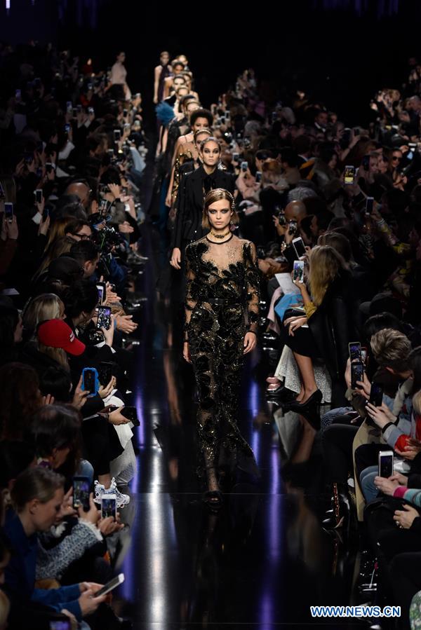 Models present creations of Elie Saab during the Women's Ready-to-Wear Fall Winter 2017/2018 fashion week in Paris, France, on March 4, 2017. 