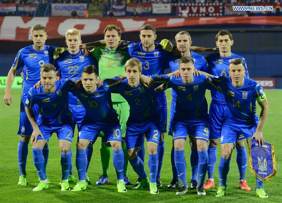 Players of Ukraine pose for a team photo before the FIFA World Cup 2018 qualifier match against Croatia at the Maksimir stadium in Zagreb, capital of Croatia, March 24, 2017.