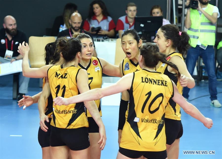 Vakifbank's Zhu Ting (3rd R) celebrates scoring with her teammates during the Turkish Women Volleyball League Playoffs quarterfinal match against Besiktas in Istanbul, Turkey, on March 30, 2017. Vakifbank won 3-1. (Xinhua/He Canling) 