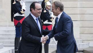 Hollande meets with EU's Tusk in Paris