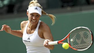 Germany's Kerber beats Venus Williams 2-0 at 2016 Wimbledon