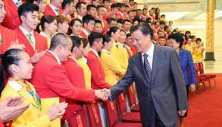 Liu Yunshan meets Chinese delegation to upcoming Rio Olympics