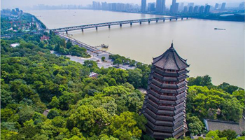 Combined scenery photos show changes in E China's Hangzhou