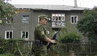 1 killed in artillery clash between Ukrainian troops and rebels