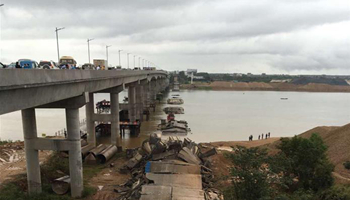 East China bridge collapses causing casualties