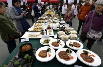 Vegetarian cooking competition held in Hangzhou