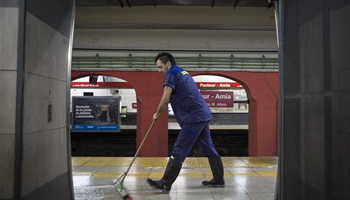 Argentine subway cleaner Enrique Ferrari's double life as novelist