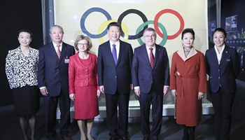Chinese president meets IOC president, pledges to make 2022 Winter Olympics an excellent 
event