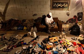 Daily life of junk selling Jordanian in Amman