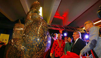 Belgian city Dinant presents rooster statue to China to celebrate Chinese New Year