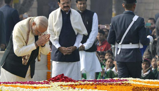 Modi pays tribute to Mahatma Gandhi on his death anniversary in New Delhi
