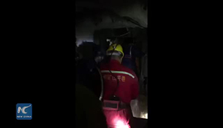 Raw: Rescuers continue search for trapped Chinese miners in Albania