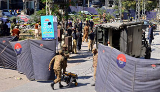 8 killed, 21 injured as blast hits restaurant in E Pakistan