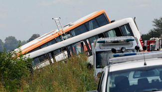 At least 10 killed, 30 injured in Argentina bus collision