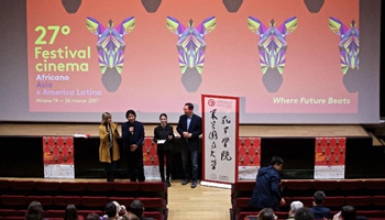 Chinese writer gives speech in Milan, Italy