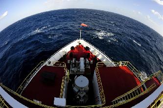 “決心”號抵達南海目標海域 第三次南海大洋鑽探順利開鑽