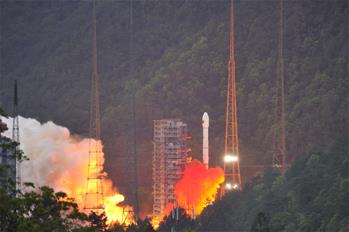 實踐十三號衛星成功發射 開啟中國通信衛星高通量時代