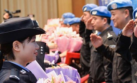 江蘇為維和警隊舉行表彰儀式