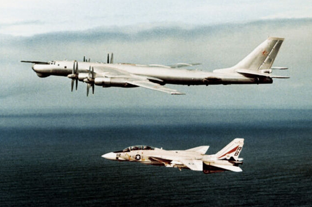 美俄在黑海频繁海空相遇,猫鼠游戏易擦枪走火