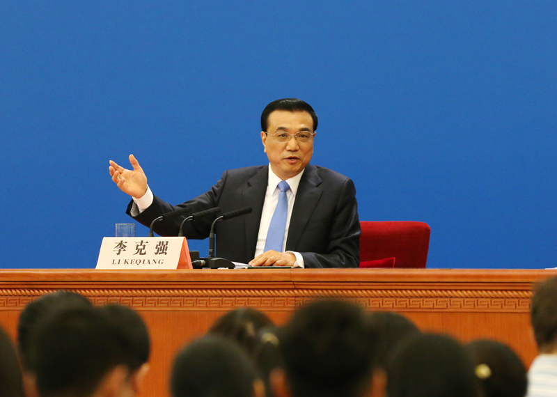 3月15日，國務院總理李克強在北京人民大會堂與中外記者見面，並回答記者提問。新華社記者 劉衛兵 攝