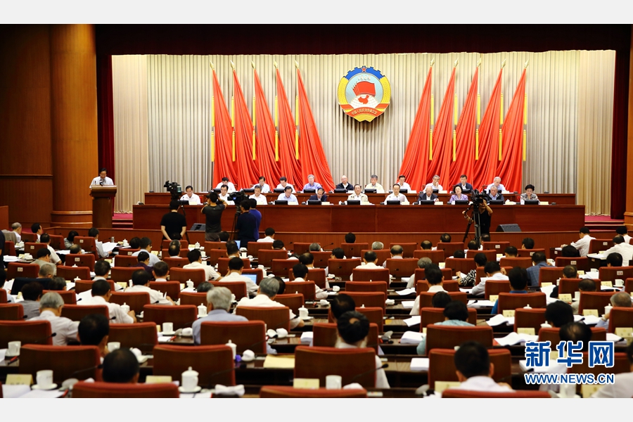 8月30日，政協第十二屆全國委員會常務委員會第十七次會議在北京舉行全體會議。全國政協主席俞正聲出席會議。 新華社記者 丁海濤 攝
