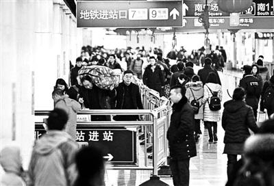 多地返京火車票已售罄高速路將迎返程“大部隊”