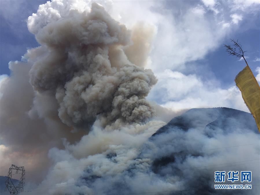 （圖文互動）（1）四川雅江森林火災持續一周　暫無人員傷亡