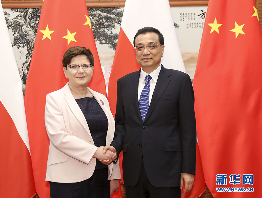 5月12日，國務院總理李克強在北京人民大會堂會見來華出席“一帶一路”國際合作高峰論壇的波蘭總理希德沃。新華社記者 丁林 攝