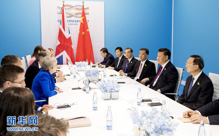 7月7日，國家主席習近平在漢堡會見英國首相特雷莎·梅。 新華社記者李學仁 攝