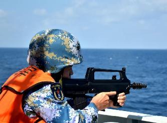 中國海軍組織反海盜武器裝備實彈射擊演練