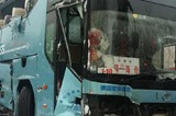 哈伊高速公路大客車側翻 致4人死亡27人受傷(圖)