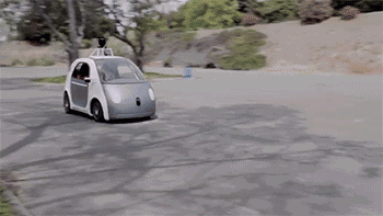 世界機器人大會在北京舉辦：記者體驗無人駕駛汽車