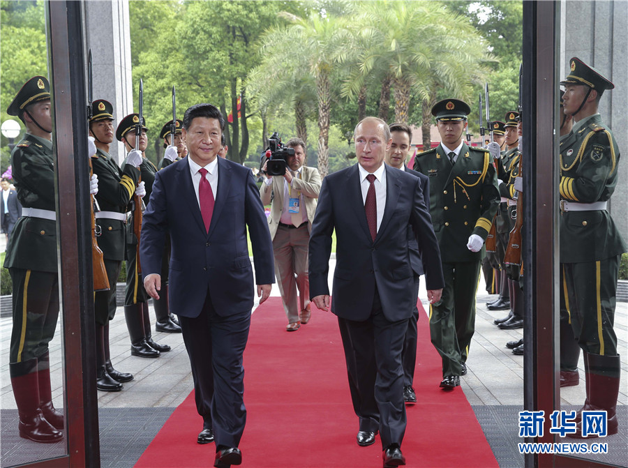 5月20日，中國國家主席習近平在上海同俄羅斯總統普京舉行會談。 新華社記者 蘭紅光 攝 