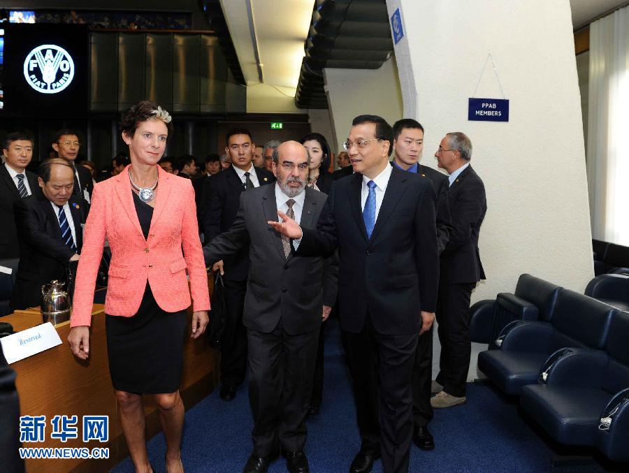 10月15日，中國國務院總理李克強在格拉齊亞諾總幹事的陪同下在位于羅馬的聯合國糧農組織總部發表演講。 新華社記者 饒愛民 攝 
