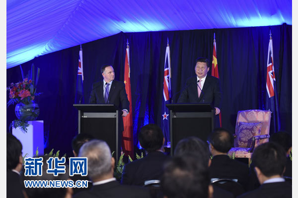 11月20日，國家主席習近平在惠靈頓同新西蘭總理約翰·基舉行會談。這是習近平和約翰·基會談後共同會見記者。 新華社記者 李學仁 攝
