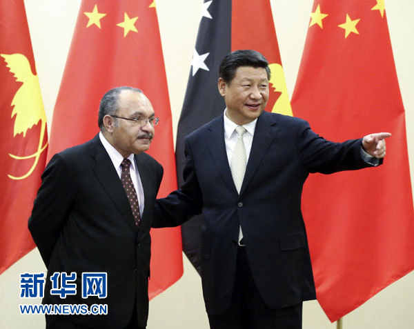 11月22日，中國國家主席習近平在斐濟楠迪會見巴布亞新幾內亞總理奧尼爾。 新華社記者姚大偉攝 