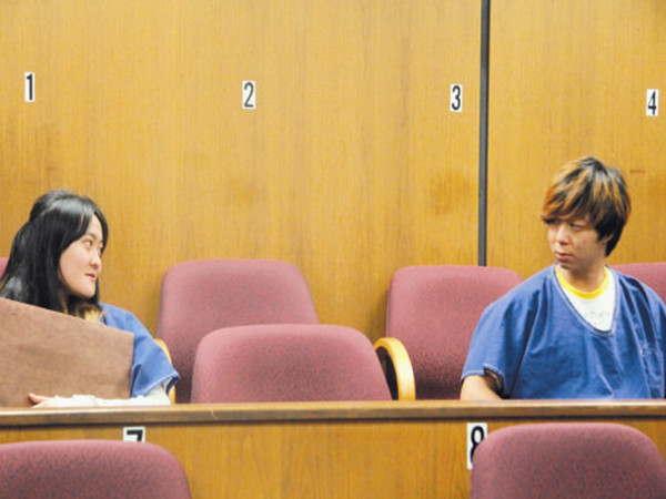 中国留学生施虐案3人当庭表示不认罪-新华网