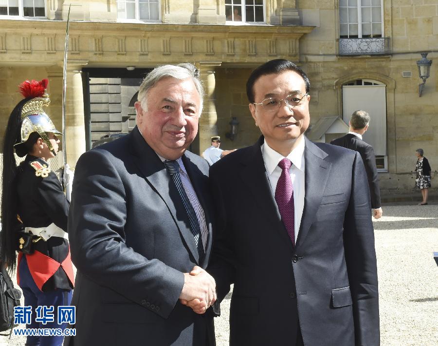 當地時間6月30日上午，中國國務院總理李克強在巴黎小盧森堡宮會見法國參議長拉爾謝。 新華社記者李學仁攝
