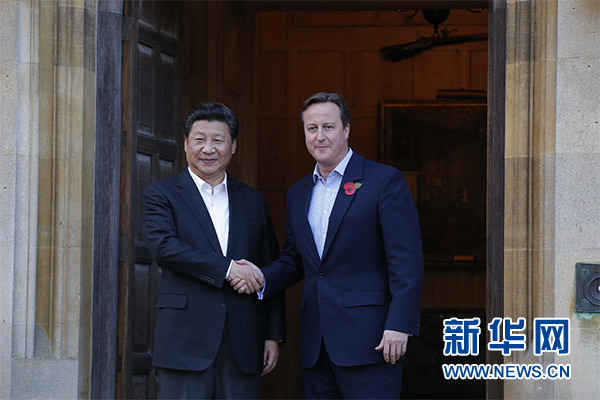 10月22日，國家主席習近平在契克斯首相鄉間別墅同英國首相卡梅倫再次會晤。新華社記者 鞠鵬 攝