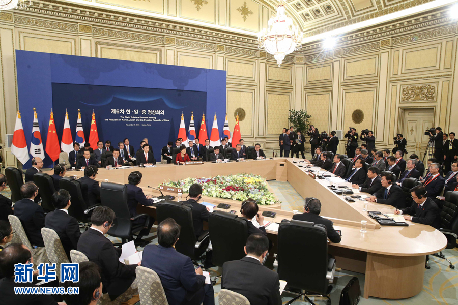 11月1日，國務院總理李克強在韓國首爾出席第六次中日韓領導人會議。 新華社記者 姚大偉 攝