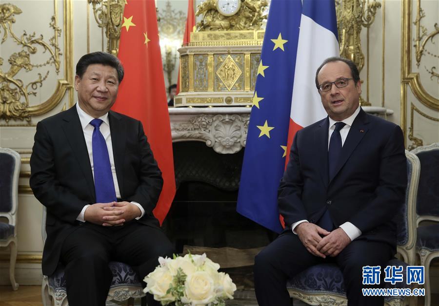 11月29日，國家主席習近平在巴黎會見法國總統奧朗德。 新華社記者蘭紅光 攝 