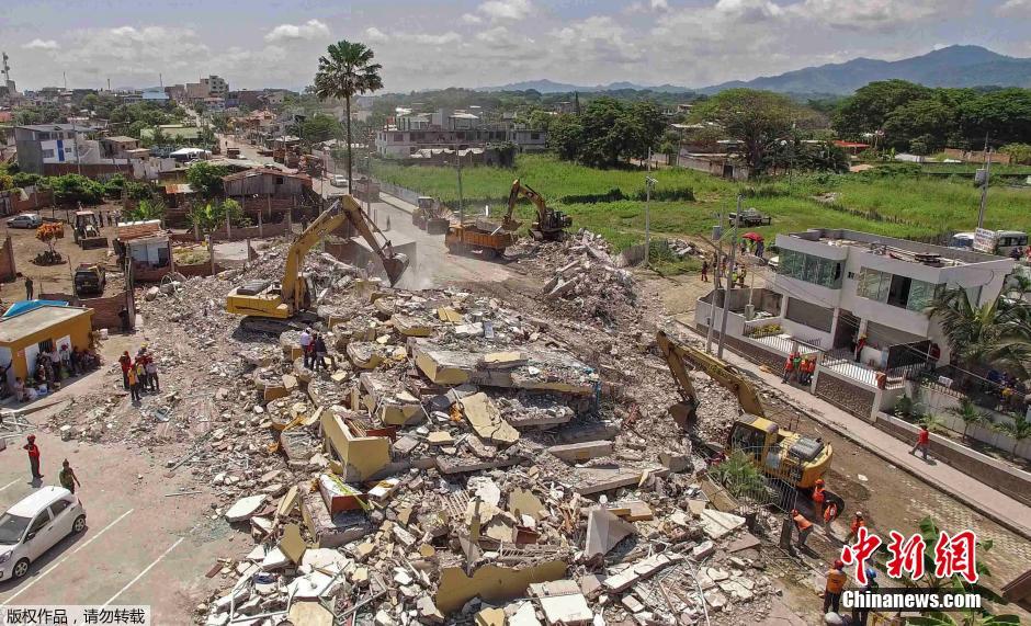 航拍厄瓜多地震災區