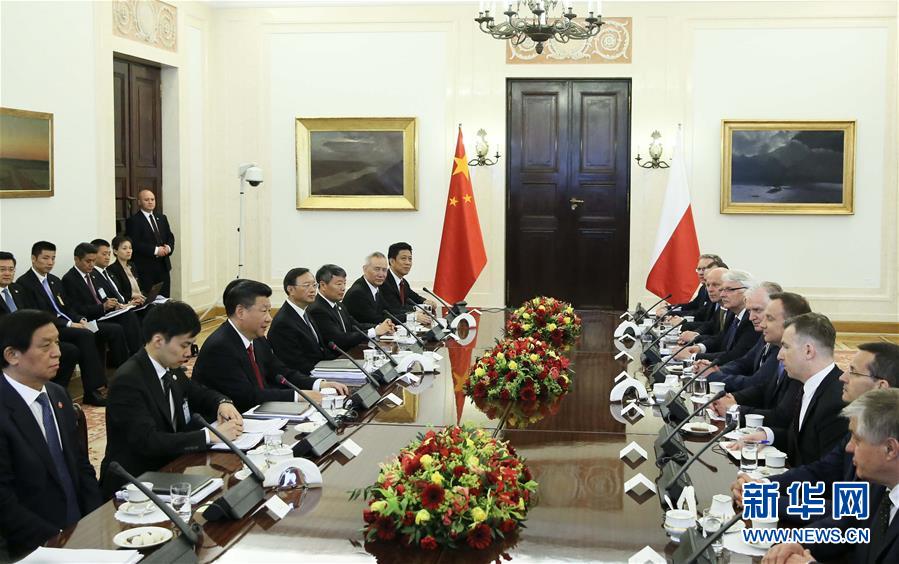 6月20日，國家主席習近平在華沙同波蘭總統杜達舉行會談。新華社記者蘭紅光攝