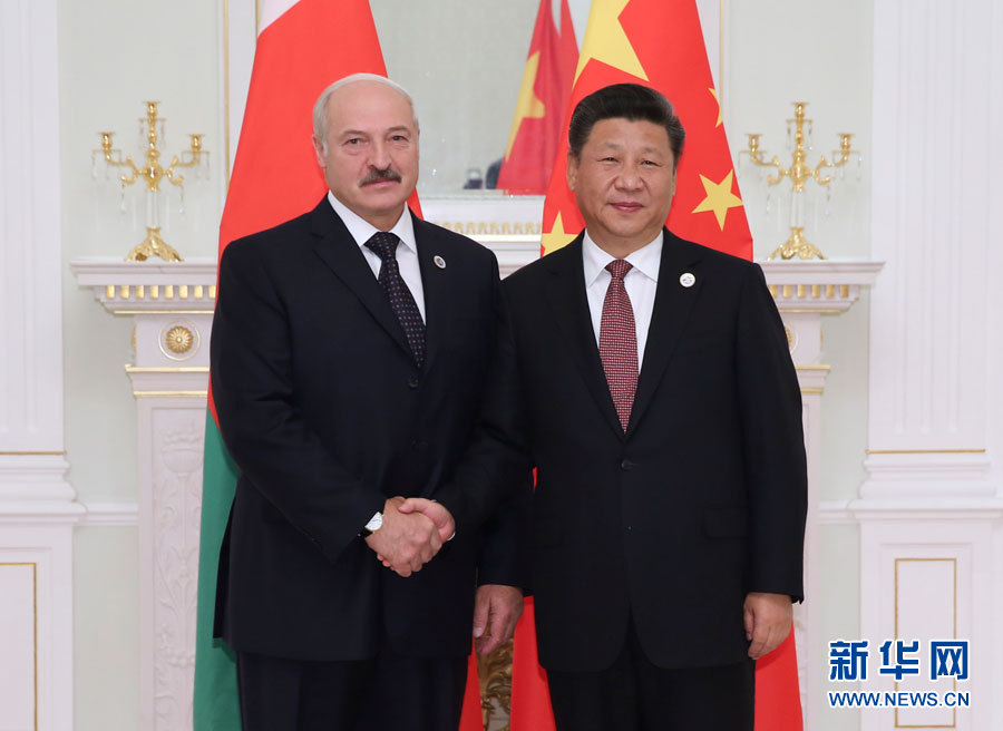  6月24日，國家主席習近平在塔什幹會見白俄羅斯總統盧卡申科。新華社記者 蘭紅光 攝 