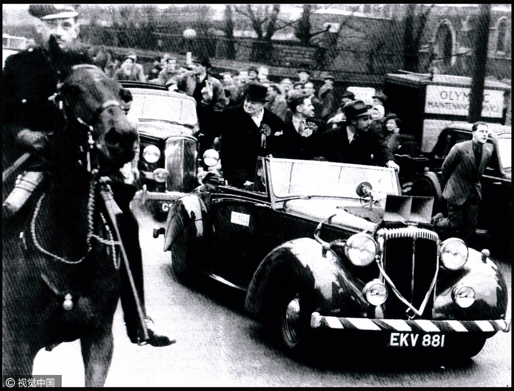 丘吉尔爱车戴姆勒DB18将拍卖估价26万英镑（组图）-新华网