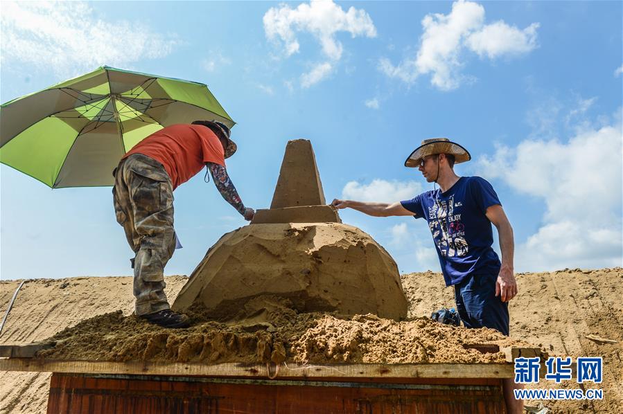 （社會）（1）“沙繪G20”舟山國際沙雕展正式開雕
